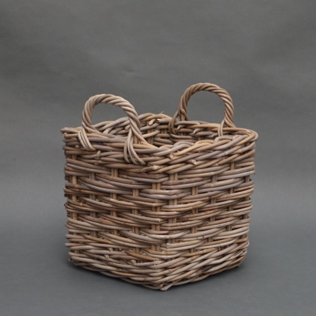 Square log baskets with ear handles H549